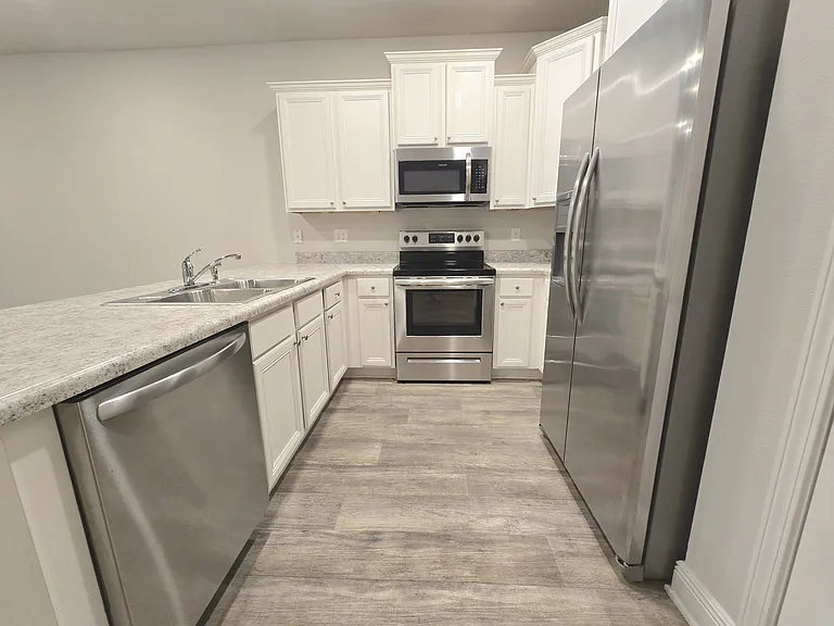 6012 Royal Port Ct — Photo 5