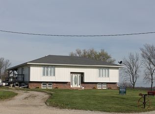 3225 NE Pleasant Ridge Rd, Hamilton, MO 64644