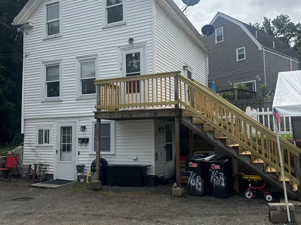 76 Lowell St #A, Peabody, MA 01960