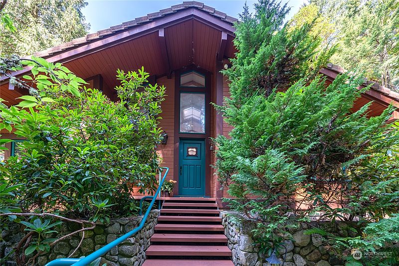 5th image of 934 Mitchell Bay Road