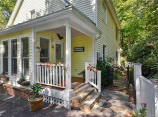 290 Sleepy Hollow Dr, Waynesville, NC 28785