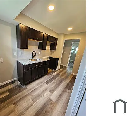 4 bed, $1,800 — Photo 2