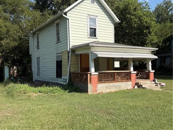 1807 Mulberry St, Saint Joseph, MO 64501