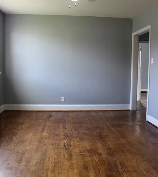 2300 Farrand St — Photo 3