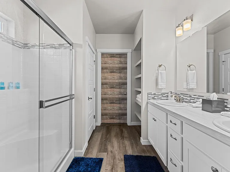 5263 N Adale Ave — Photo 12