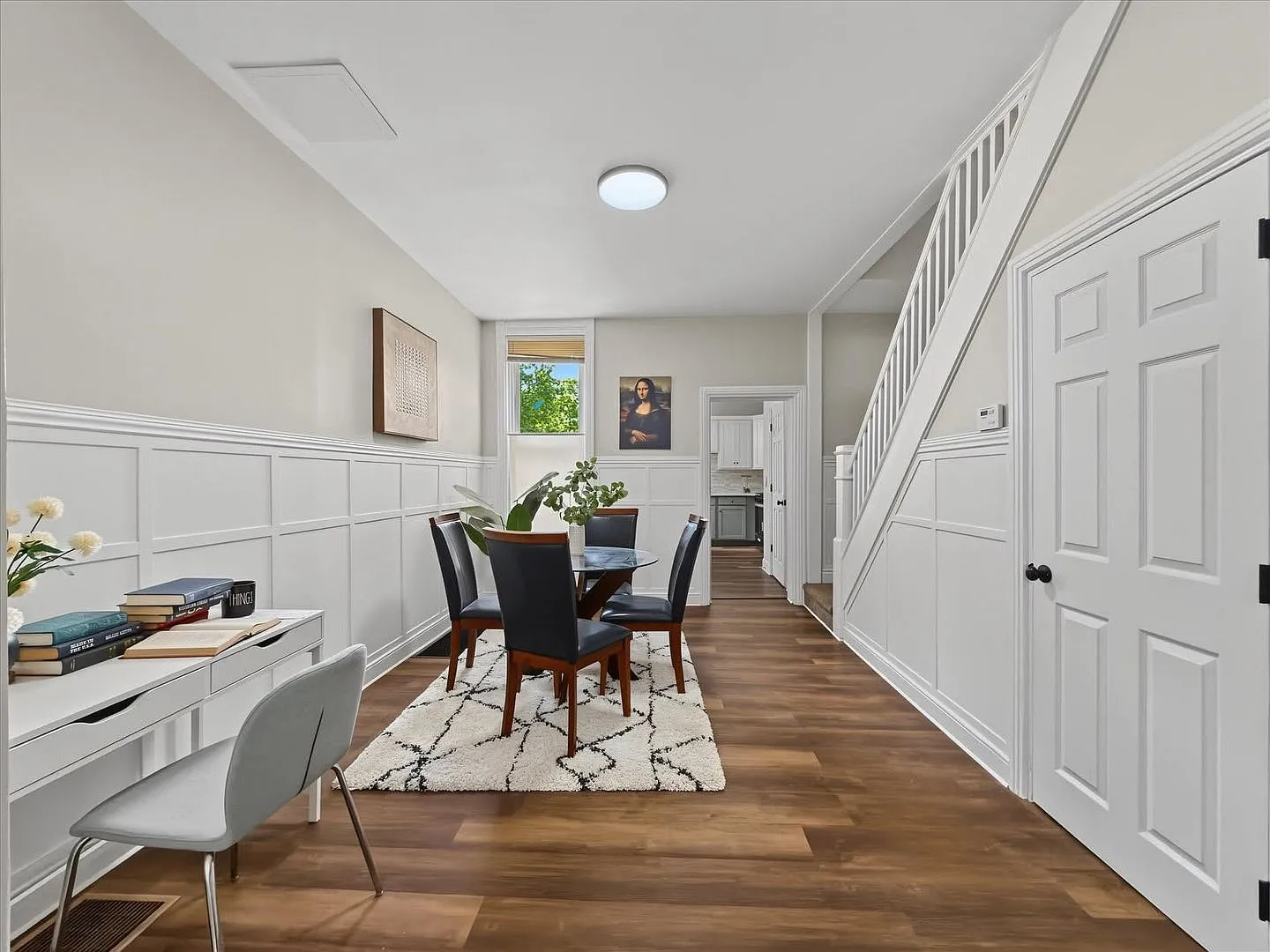 Spacious 5-Bedroom, 2.5-Bath Renovated Home in Midtown Harrisburg — Photo 3