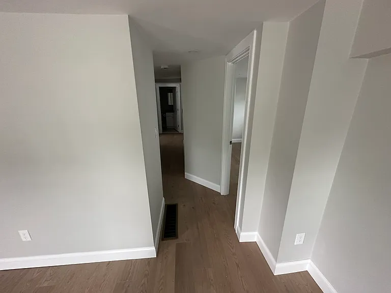 26 Grove St #B — Photo 4