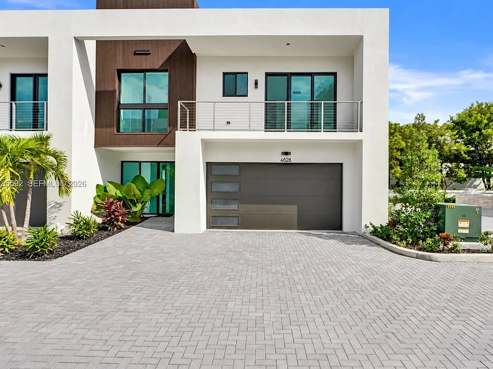 4628 SW 32nd Ave #A4
