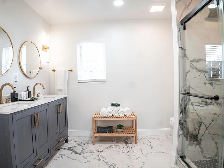 3720 Taft Ave — Photo 14