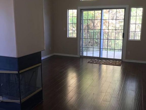 3rd image of 5224 Woodlake Ave