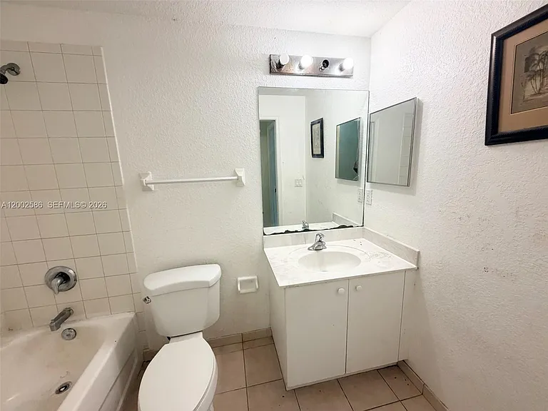 1751 NE 6th St #1207 — Photo 8