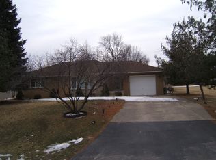 9 Mikan Ln, Romeoville, IL 60446