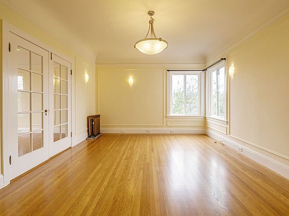 5th image of 220 16th Ave APT 3