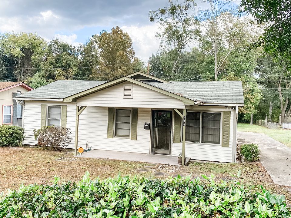 1st image of 618 Robinson Dr