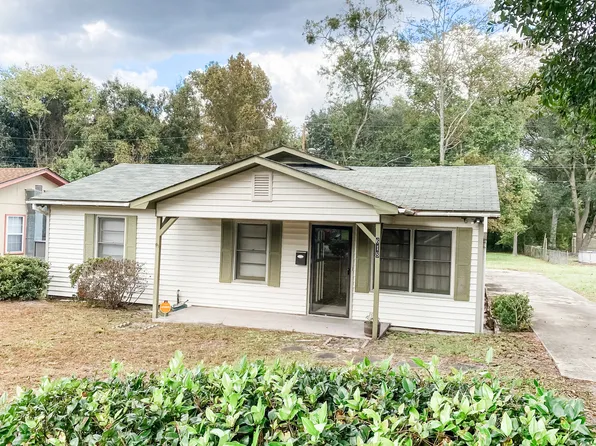 618 Robinson Dr, Jesup, GA 31545