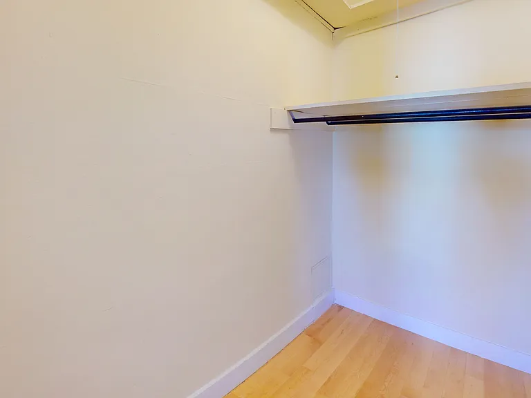 243 Belmont St #3R — Photo 10