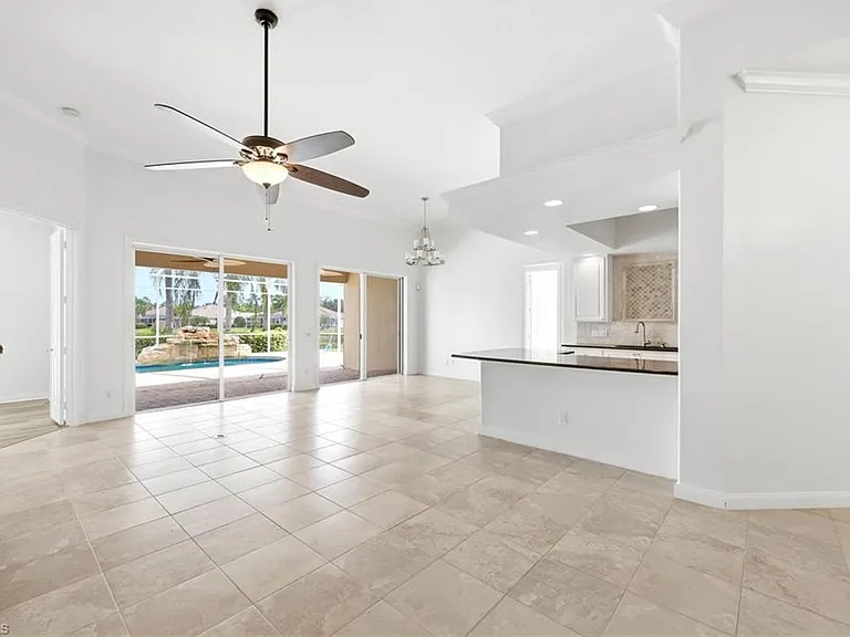 7681 Sicilia Ct — Photo 10