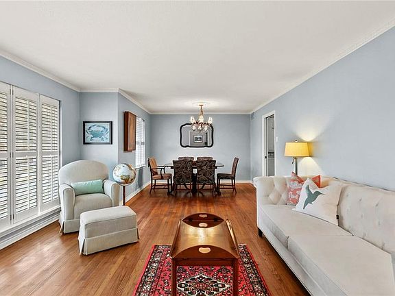 3rd image of 9411 Buxhill Dr