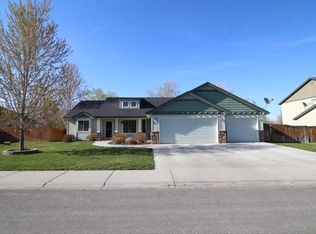 710 SW Lago, Mountain Home, ID 83647