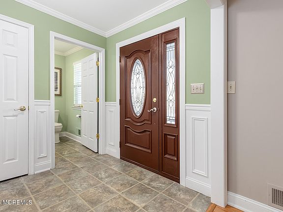 4th image of 18 Rutgers Drive