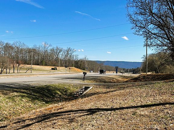 3rd image of 2428 Highway 30 E