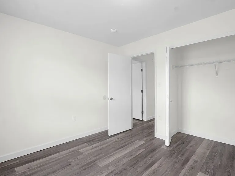 Morgan Glen — Photo 13