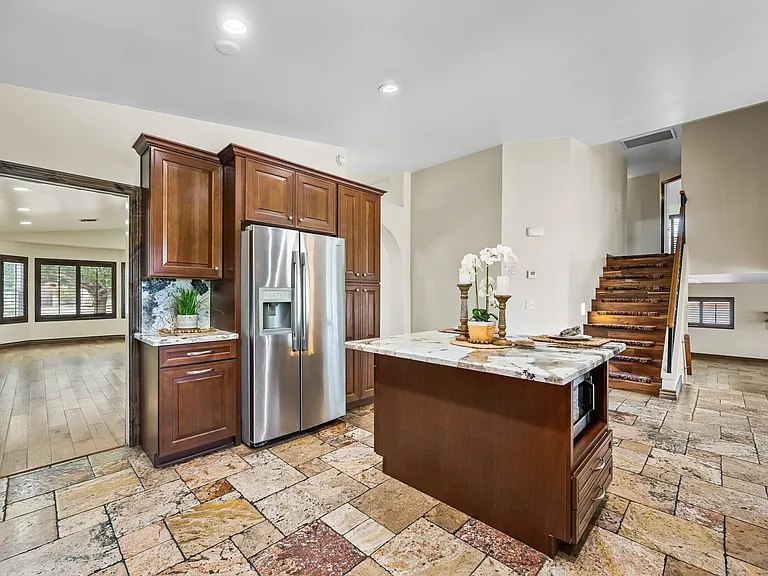 642 E Sage Brush St — Photo 15
