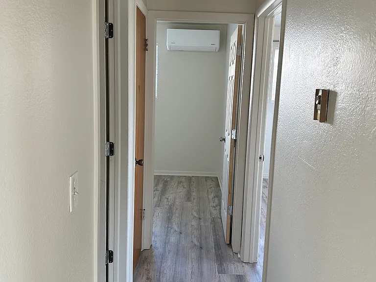 1411 NW 1st St #3 — Photo 3