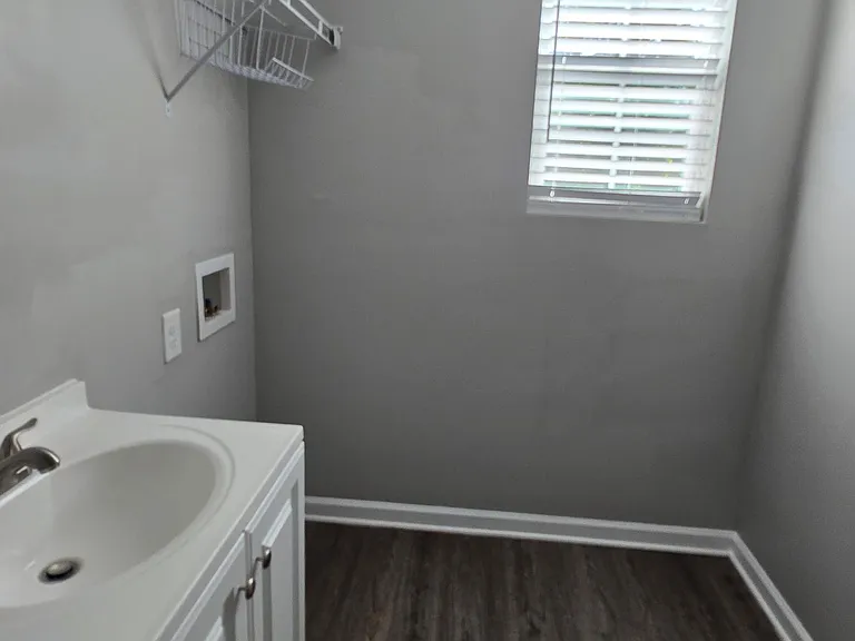 1151 Bentley Ct — Photo 20
