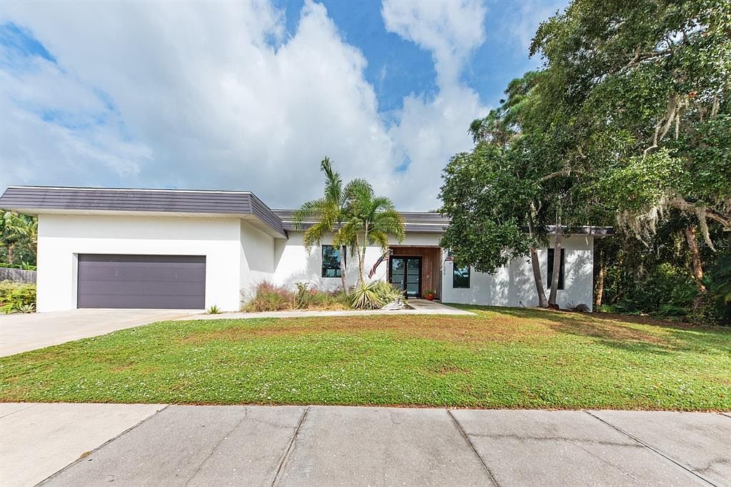 1899 Vamo Way, Sarasota, FL 34231 Zillow