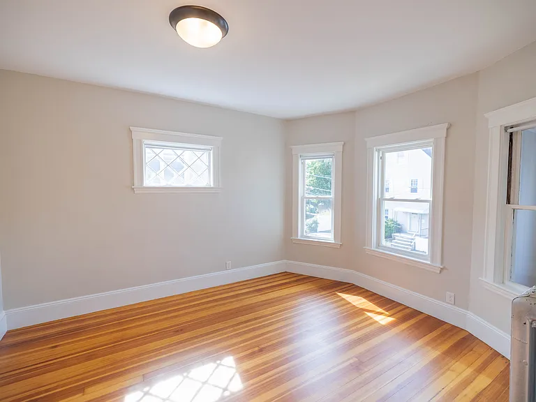 12 Benham St #2 — Photo 13