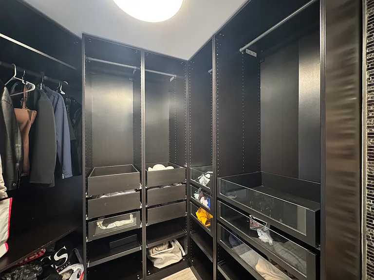 400 E Randolph St #1822 — Photo 4