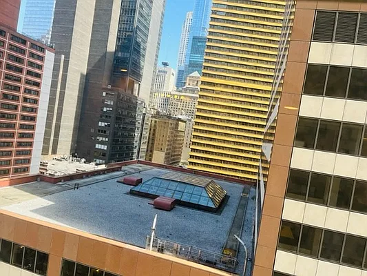 Rented by Manhattan Management Group | media 31