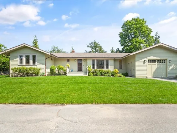 73 E Orchard St, Marblehead, MA 01945