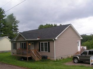 296 Laurel Lake Rd, Franklin, NC 28734