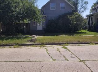 635 1st Ave, Clinton, IA 52732