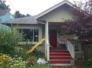 547 N 74th St, Seattle, WA 98103