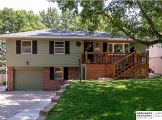 5021 S 93rd Cir, Omaha, NE 68127