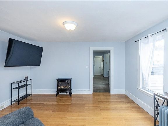 2nd image of 97 Seymour Ave