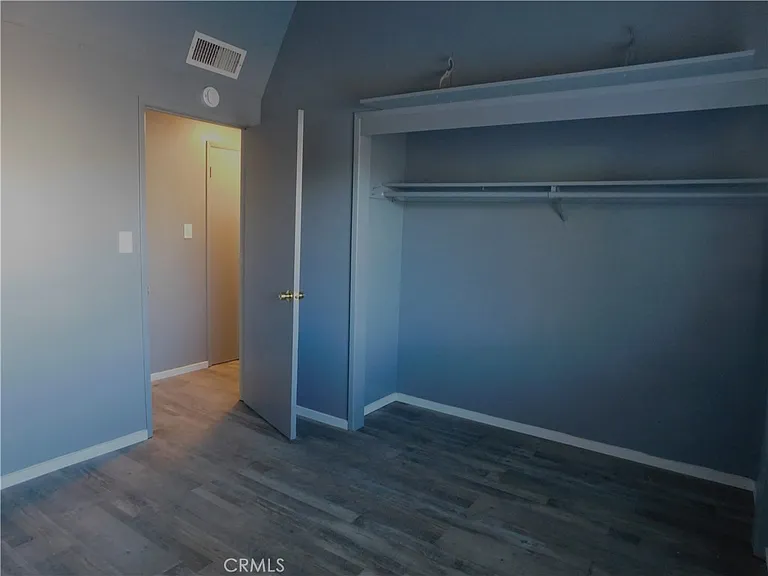 21306 Bancroft Ct — Photo 12