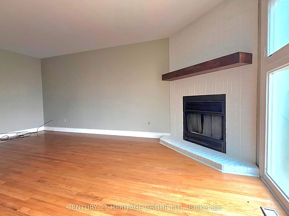 5th image of 73 Hutton Cres