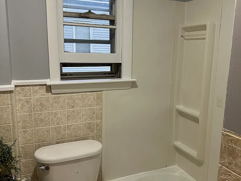 117 Chestnut St #2 — Photo 7