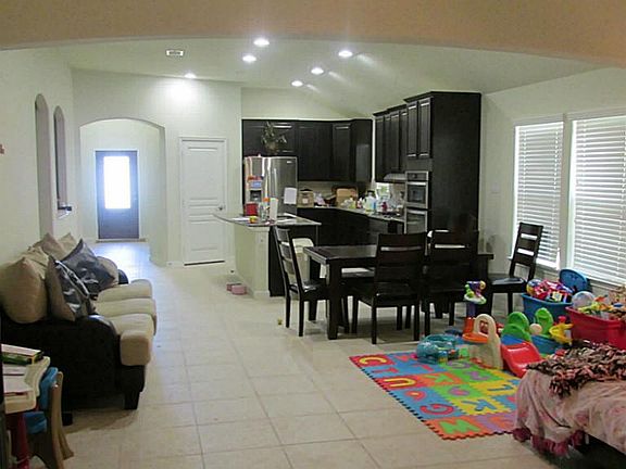 4th image of 25319 Glenlevan Ln