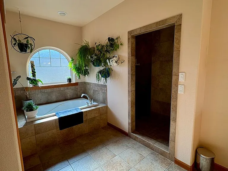 431 Stanford Ave — Photo 12