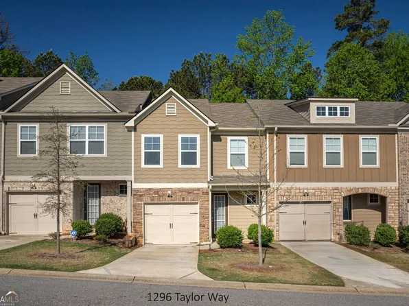 1296 Taylor Way, Stone Mountain, GA 30083