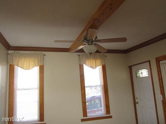 d Living room