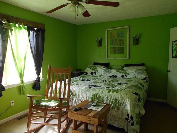 5th image of 101 Glenavy Dr