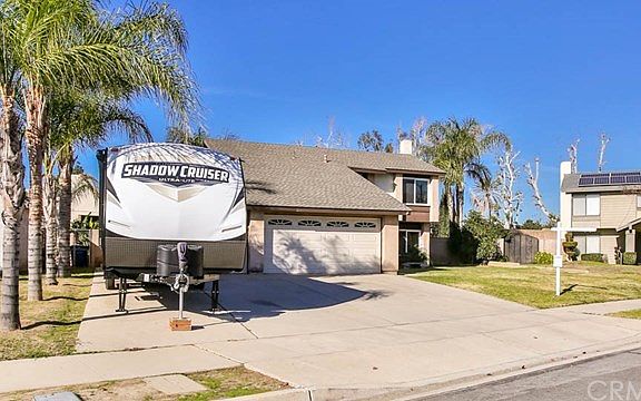 2nd image of 2414 S Calaveras Pl