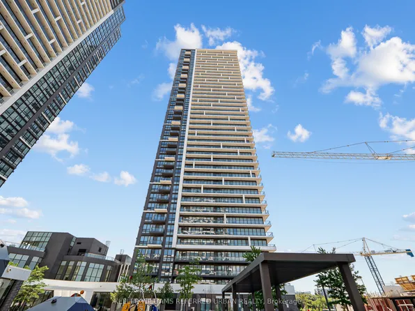 8 Water Walk Dr #3706, Markham, ON L3R 6L4