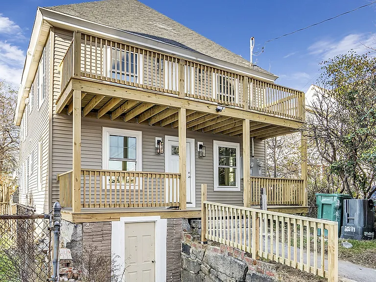 77 Maverick St #1 — Photo 7